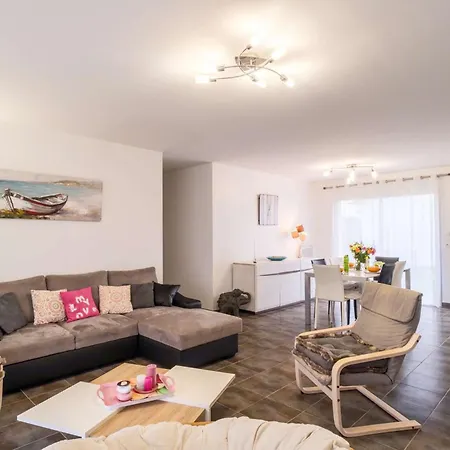 Вилла Bourg Maison Confort Proche Du Centre *